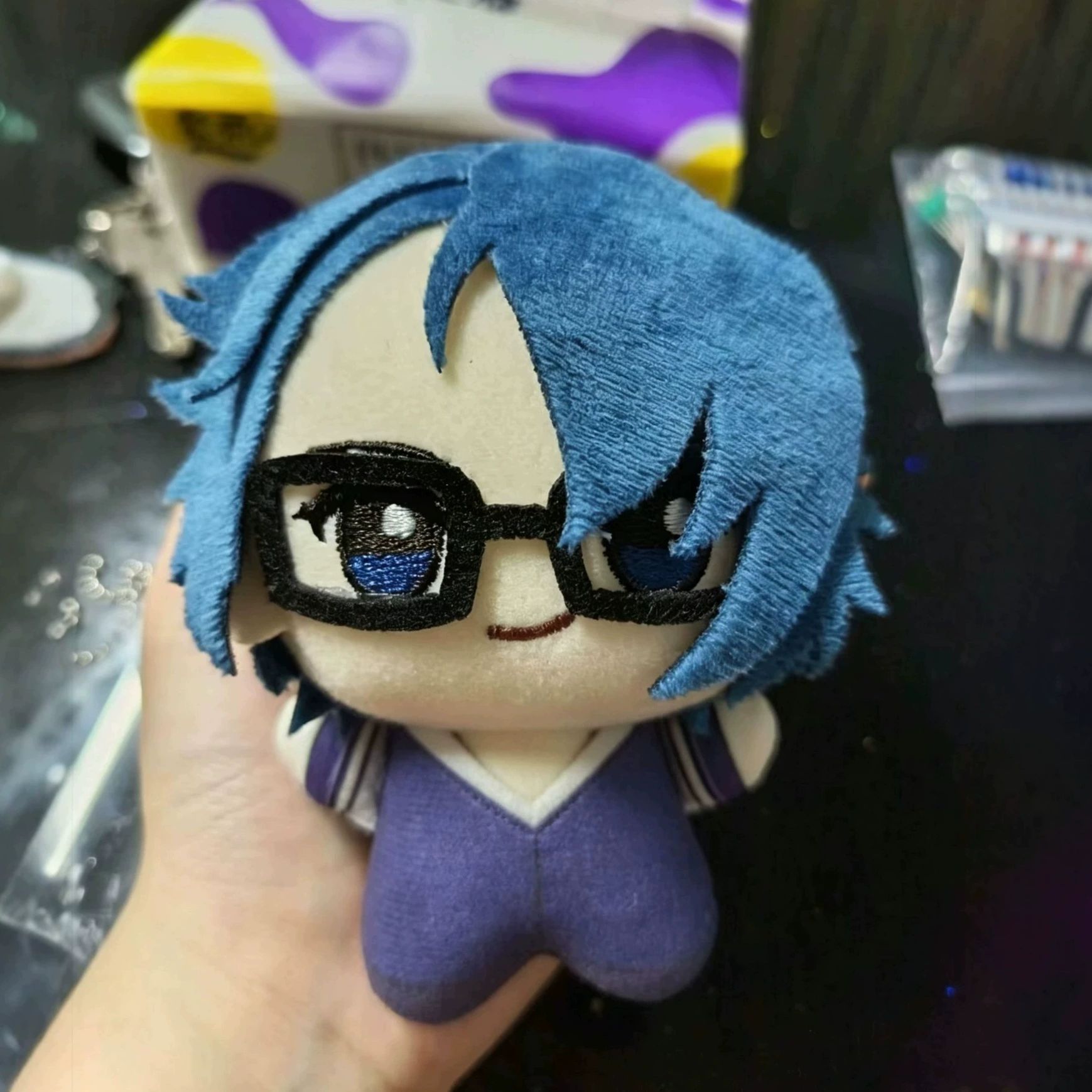 Pluszak Fushimi Saruhiko, 10 c – Anime Merchandise Plush Toys recenzja i cena